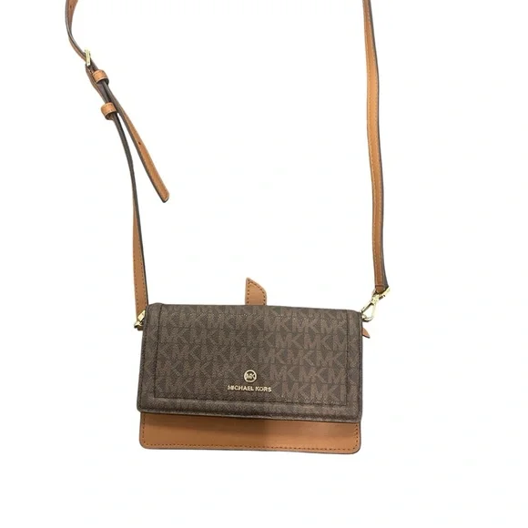 Michael Kors Jet Set logo-print crossbody bag - Picture 4 of 9